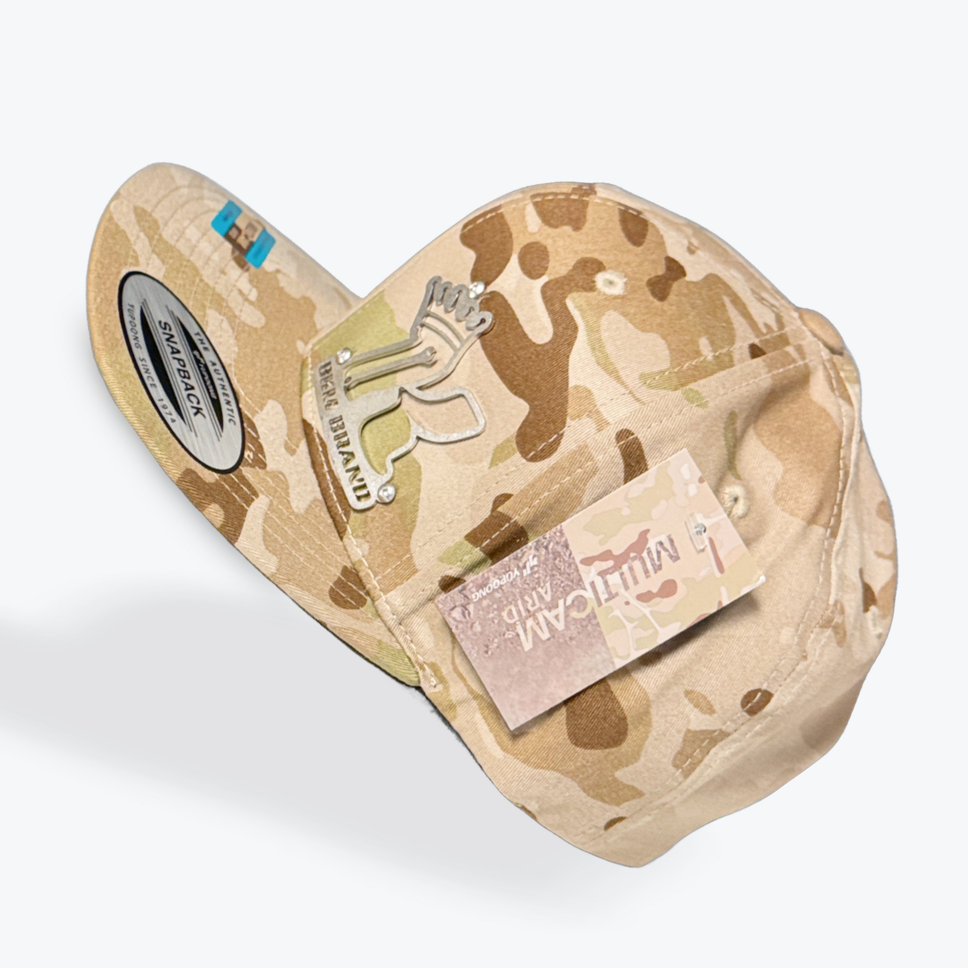 Fat Bill Multicam desert sand / Stainless Steel Snapback